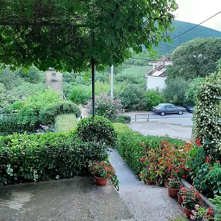 Appartamento House In The Village